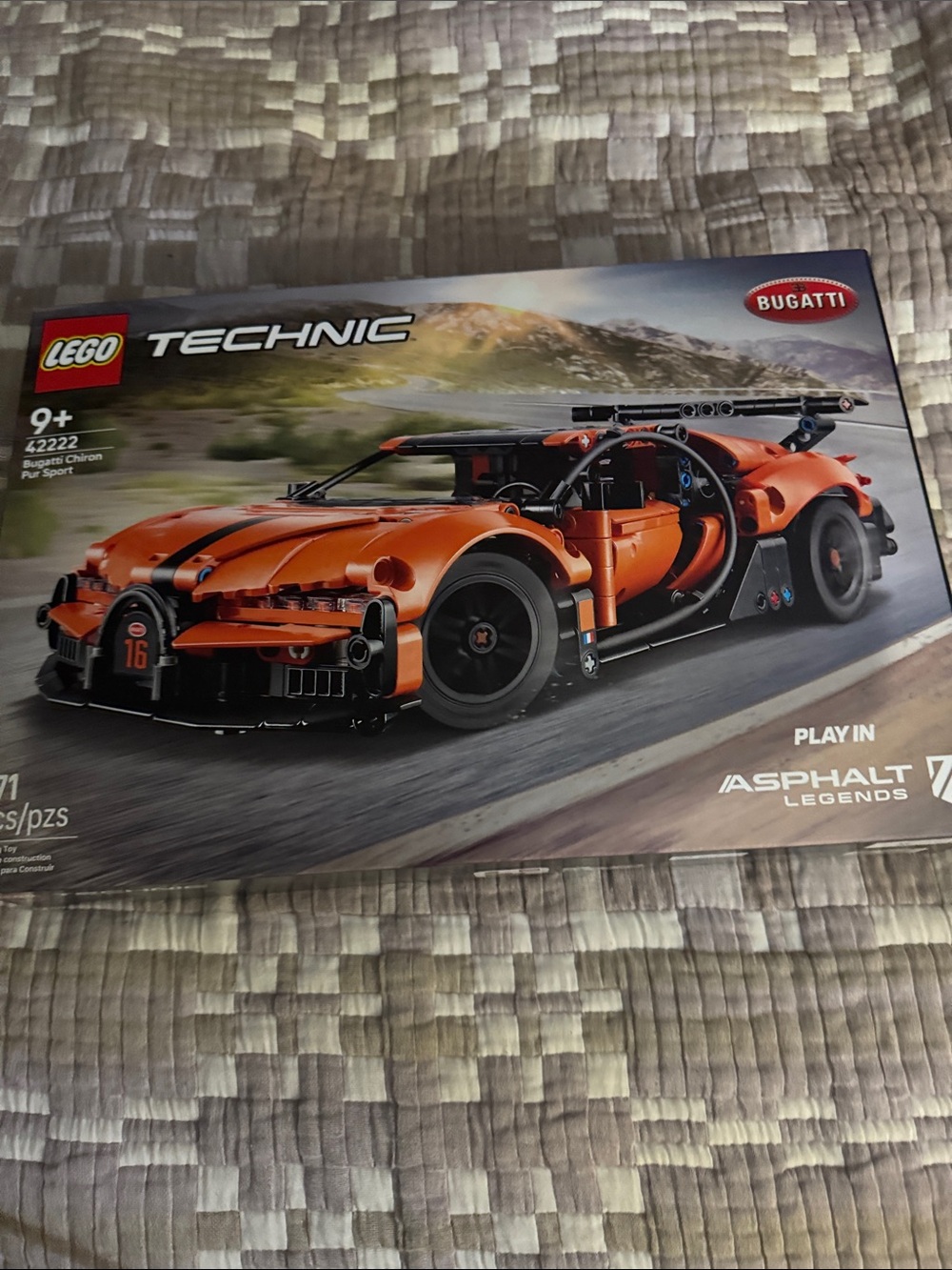 LEGO Technic Bugatti Chiron Pur Sport - Orange and Black Racing Set
